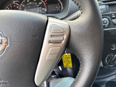 Used 2015 Nissan Versa Note SV image 37