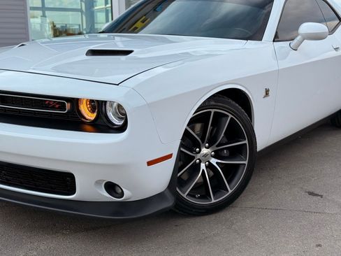 Used 2018 Dodge Challenger R/T Scat Pack image 15