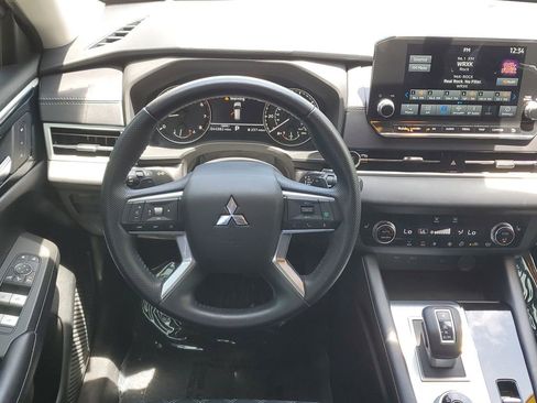Used 2022 Mitsubishi Outlander SEL AWD/4WD image 18
