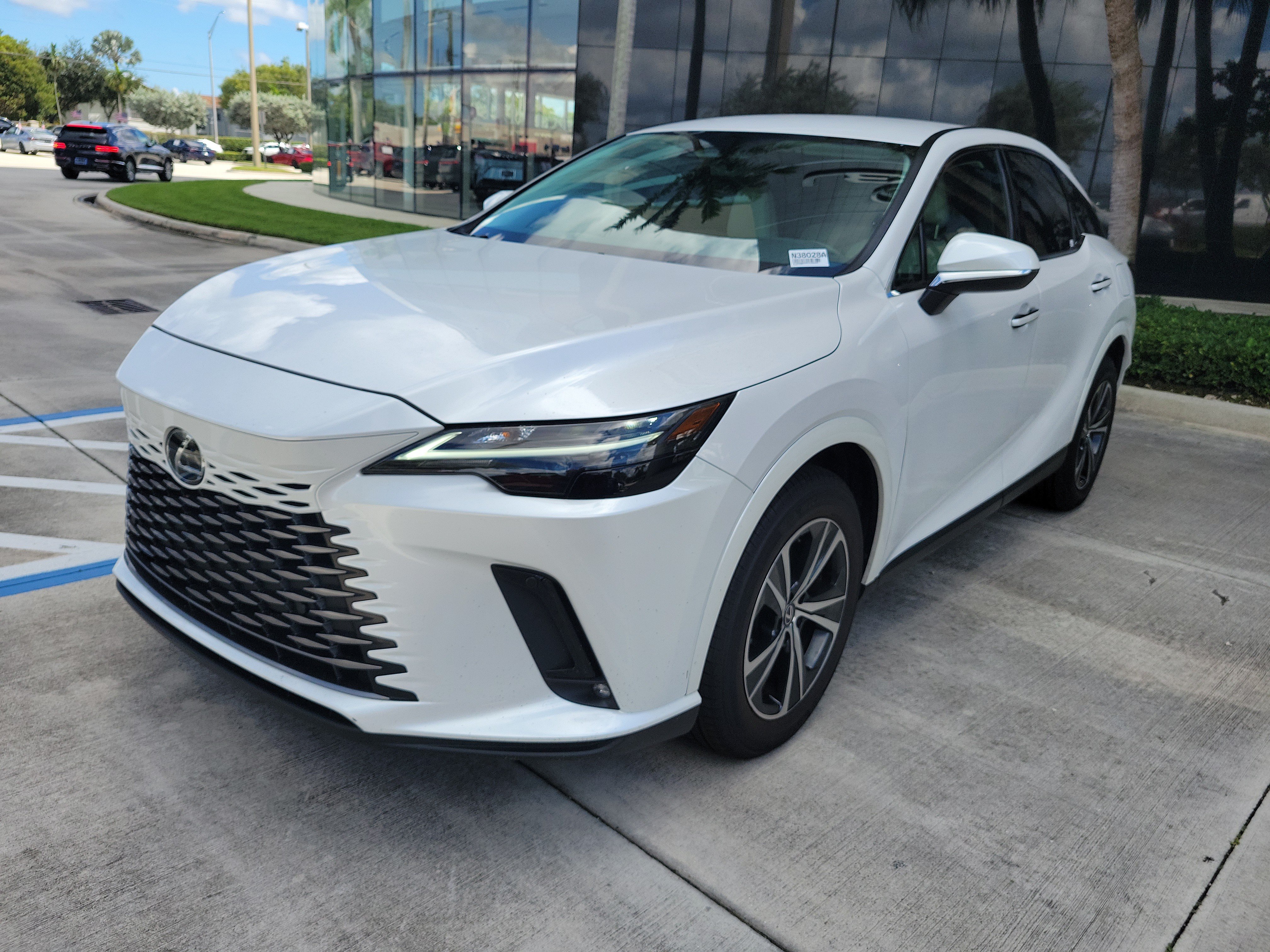 Used 2024 Lexus RX 350 FWD w/ Technology Package image 5