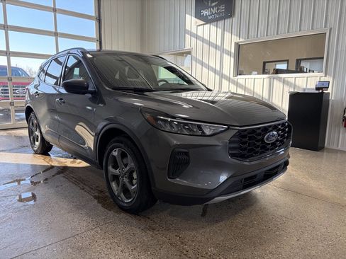 Used 2025 Ford Escape ST-Line image 7