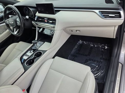Used 2025 Genesis G70 2.5T RWD image 16