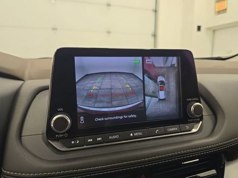 Used 2021 Nissan Rogue SV FWD image 22