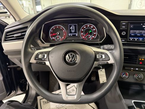 Used 2021 Volkswagen Jetta S image 13