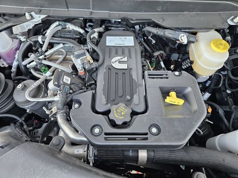 New 2026 RAM 2500 Laramie w/ Night Edition image 30