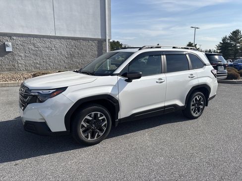 Certified 2025 Subaru Forester Premium image 12