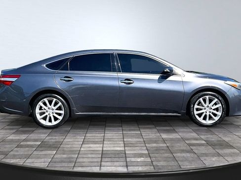 Used 2013 Toyota Avalon XLE Touring FWD image 8