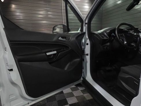 Used 2016 Ford Transit Connect XLT image 29