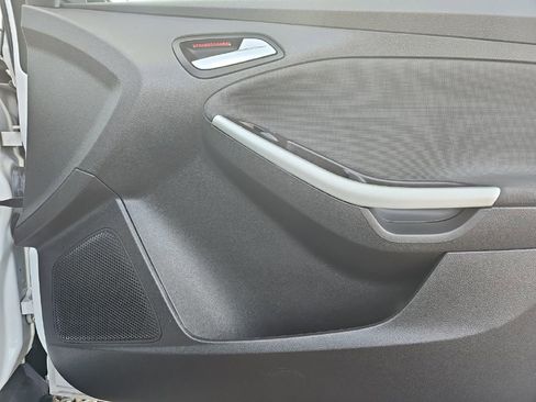 Used 2013 Ford Focus SE image 19