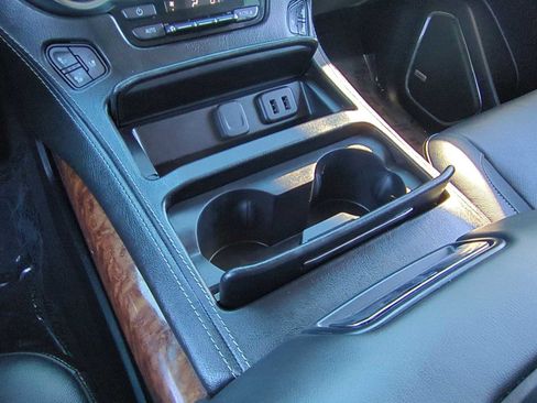 Used 2019 Chevrolet Tahoe Premier image 18