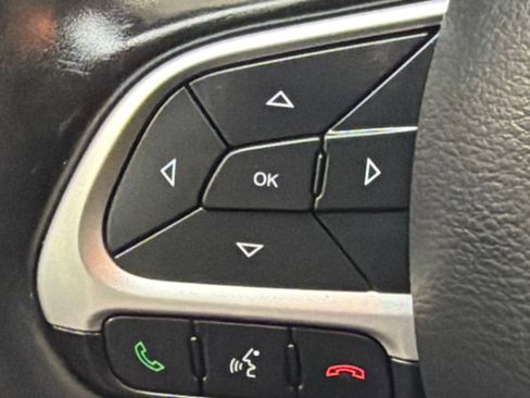 Used 2020 Jeep Compass Sport w/ Cold Weather Group FWD image 21