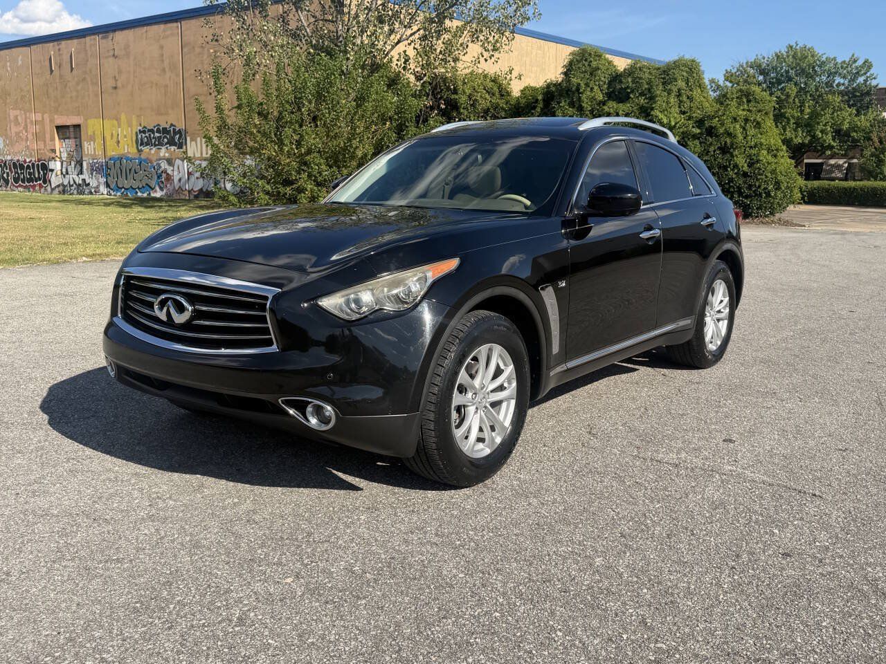 Used 2014 INFINITI QX70 2WD w/ Premium Package image 2