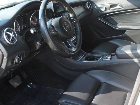 Used 2018 Mercedes-Benz CLA 250 4MATIC image 12