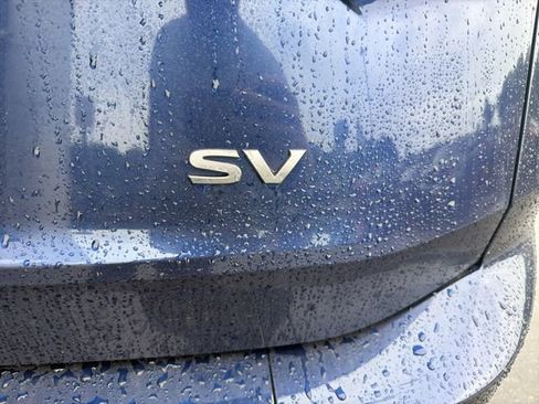 Used 2024 Nissan Rogue SV FWD image 10