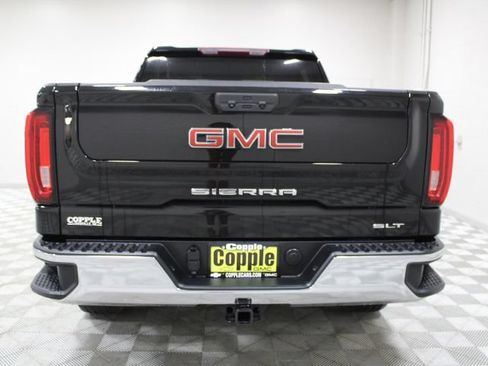 Used 2022 GMC Sierra 1500 SLT w/ SLT Convenience Package AWD/4WD image 10