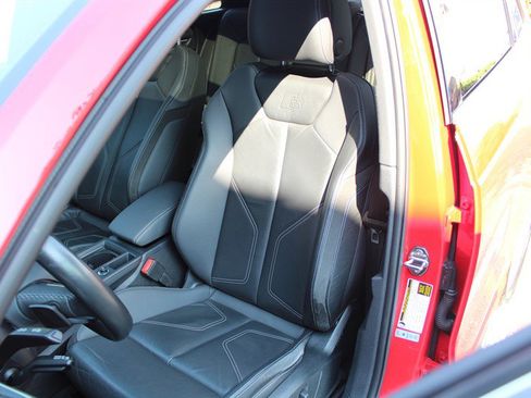 Used 2020 Audi Q3 2.0T Prestige w/ Prestige Package image 22