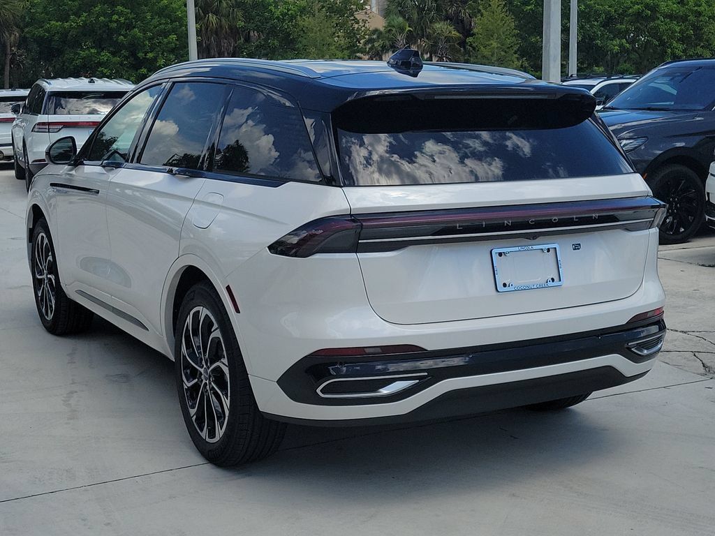New 2026 Lincoln Nautilus Reserve AWD/4WD image 3
