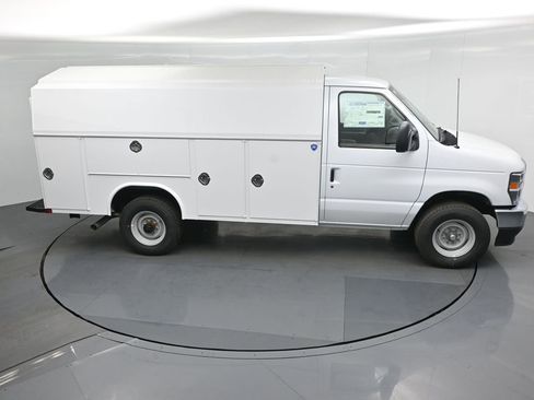 New 2026 Ford E-350 and Econoline 350 Super Duty w/ Power Equipment Group image 51