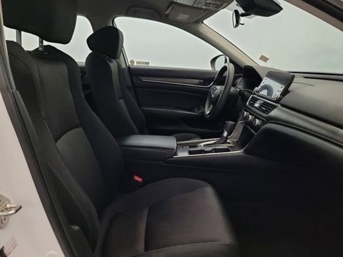 Used 2018 Honda Accord LX image 21