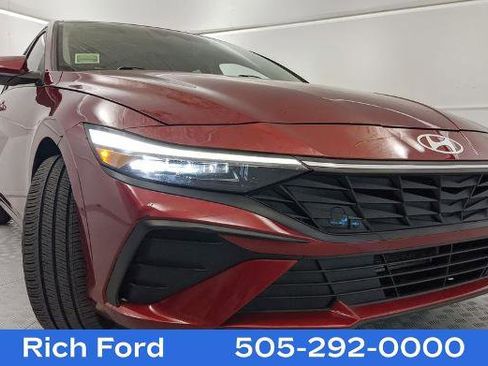 Used 2024 Hyundai Elantra SEL image 23