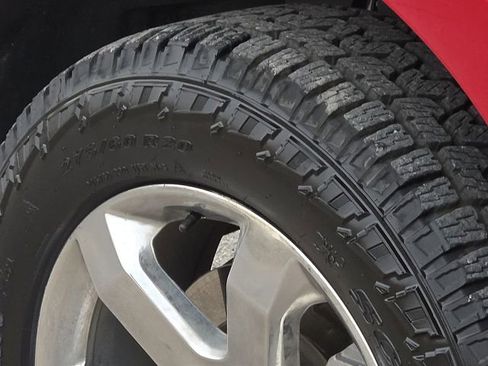 Used 2023 Ford F150 Lariat w/ Equipment Group 502A High image 9