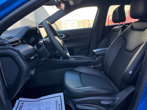 New 2026 Jeep Compass Latitude image 12