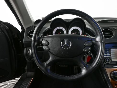Used 2007 Mercedes-Benz SL 550 image 2