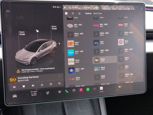 Used 2024 Tesla Model 3 Performance image 23