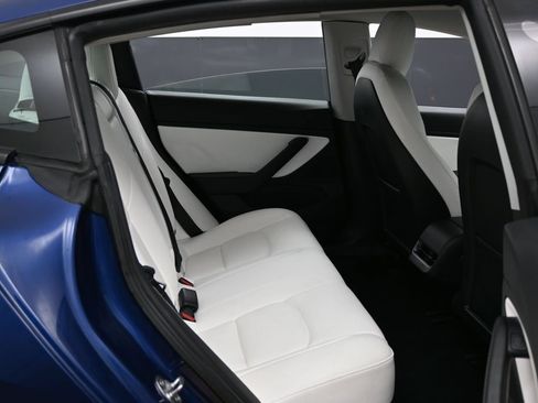 Used 2021 Tesla Model 3 Standard Range Plus RWD image 36