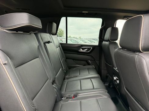 Used 2023 GMC Yukon SLT AWD/4WD image 43