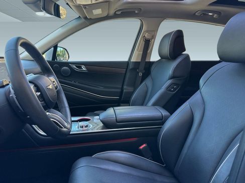 Used 2025 Genesis GV80 2.5T Prestige image 5