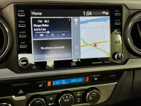 Used 2020 Toyota Tacoma Limited image 19