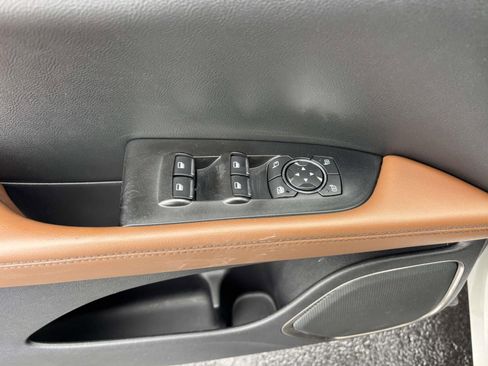 Used 2021 Lincoln Nautilus Reserve image 15