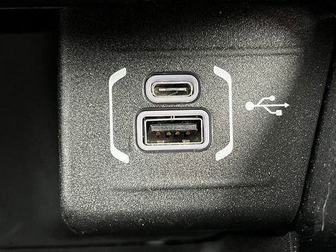 Used 2024 Jeep Compass Limited image 26