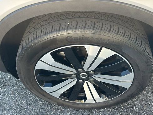 Certified 2023 Volvo C40 P8 Recharge Plus AWD/4WD image 32