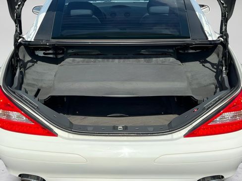 Used 2007 Mercedes-Benz SL 550 image 18