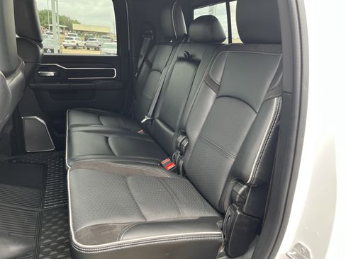Used 2025 RAM 3500 Laramie AWD/4WD image 40