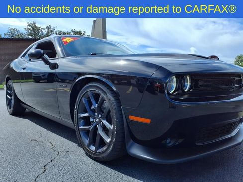 Used 2022 Dodge Challenger R/T w/ Blacktop Package image 9