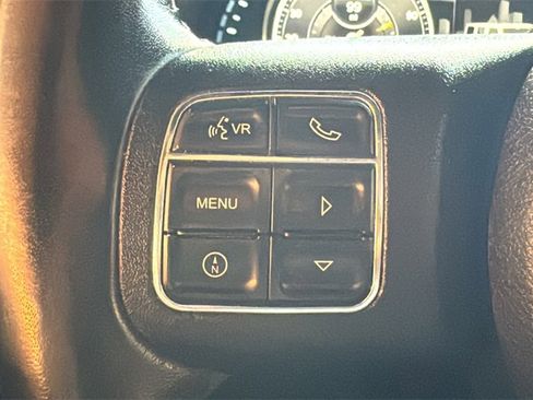 Used 2016 Jeep Wrangler Unlimited Sahara image 14
