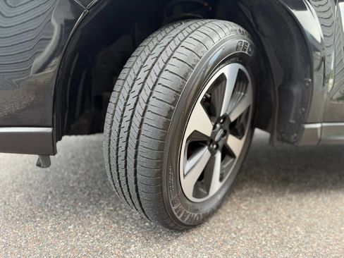 Used 2018 Subaru Forester 2.5i Premium AWD/4WD image 25