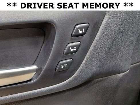 Used 2019 Toyota Highlander Limited image 12