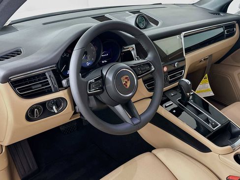 New 2026 Porsche Macan S image 4