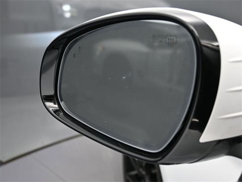 Used 2023 Genesis G70 2.0T w/ Sport Prestige Package image 9