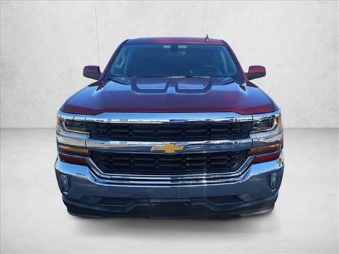 Used 2018 Chevrolet Silverado 1500 LT w/ LT Eassist Package image 2