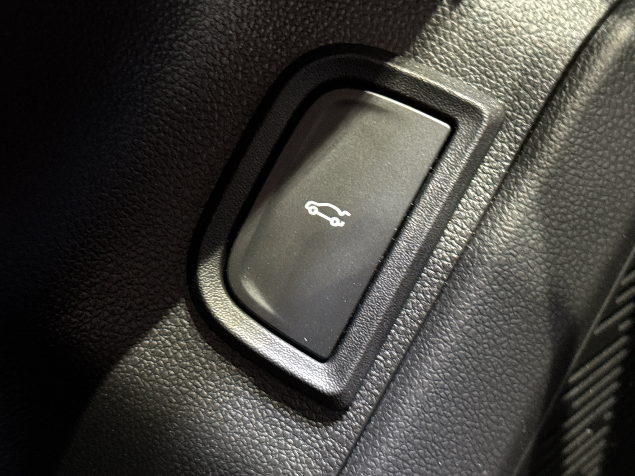 New 2027 GMC Terrain Elevation w/ Elevation Premium Package AWD/4WD image 36