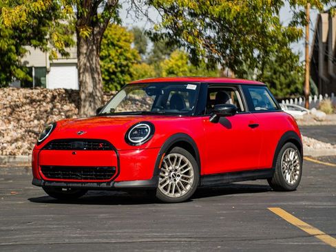 Certified 2025 MINI Cooper S image 1