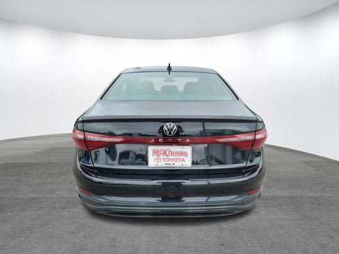 Used 2025 Volkswagen Jetta Sport FWD image 6