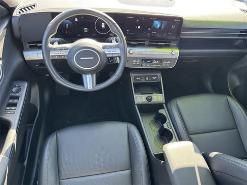Used 2025 Hyundai Kona Limited image 22