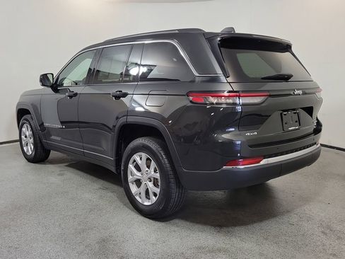 Used 2023 Jeep Grand Cherokee Limited w/ Trailer Tow Prep Group (B) AWD/4WD image 5