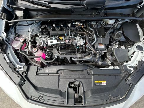 Used 2024 Toyota Prius XLE image 32